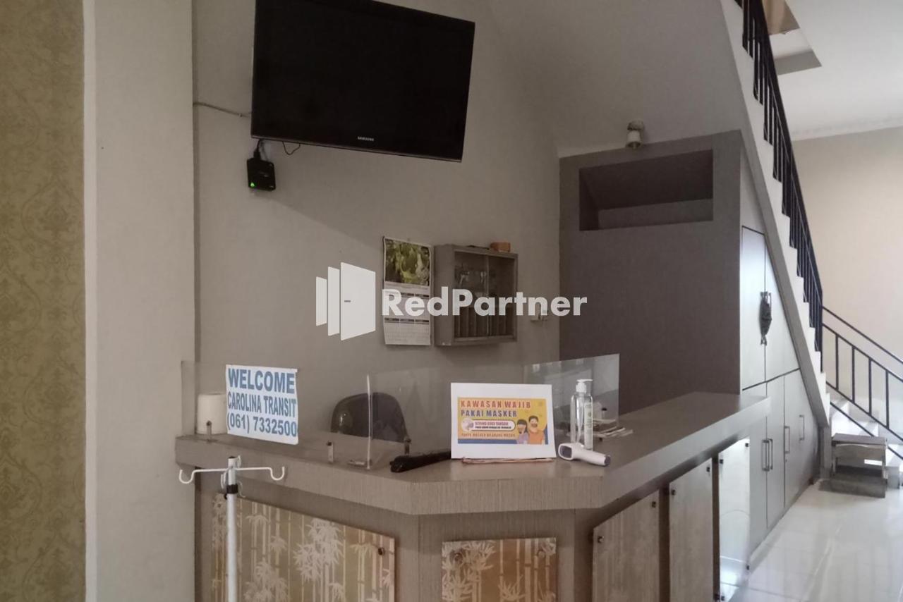 Carolina Transit Hotel Medan Bagian luar foto