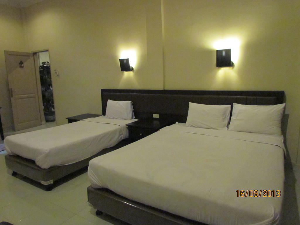 Carolina Transit Hotel Medan Ruang foto